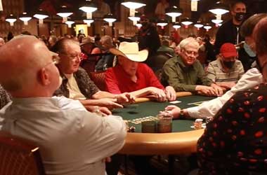 Doyle Brunson make an appearance at 2021 WSOP Super Seniors Event 